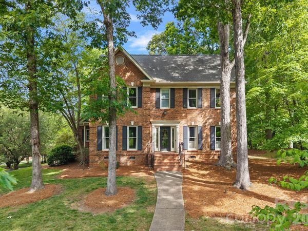 2512 Monteiane Drive, Charlotte, NC 28270
