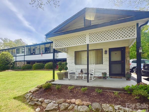 140 Old Mill Road, Unit 214, Flat Rock, NC 28731