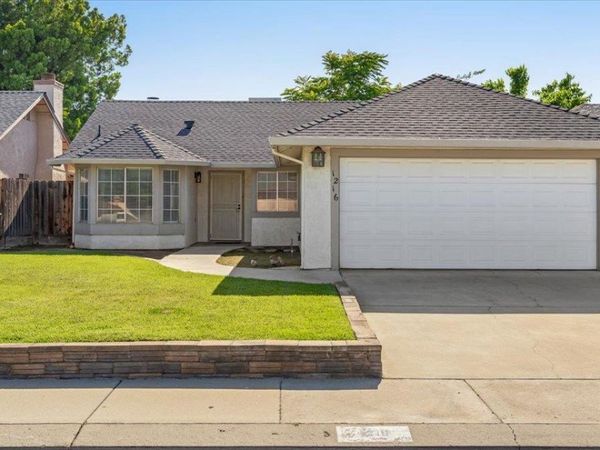 1216 Rolls Royce Ln, Modesto, CA 95351