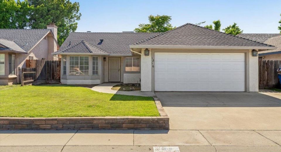 1216 Rolls Royce Ln, Modesto, CA 95351 Photo