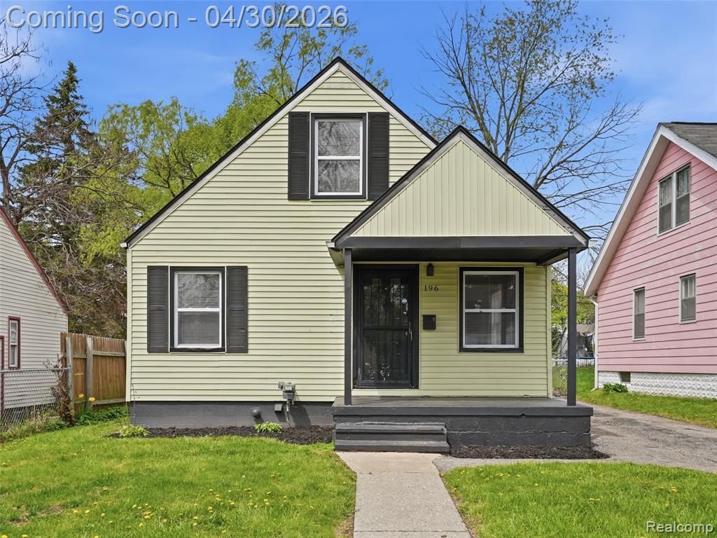 196 Luther Avenue, Pontiac, MI 48341 Main Photo