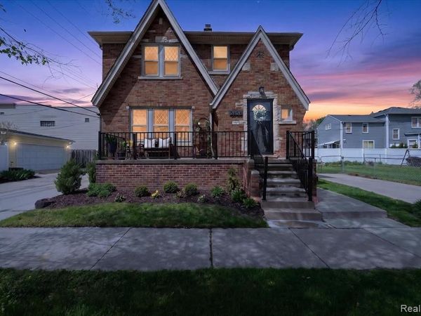 2826 3rd Street, Wyandotte, MI 48192