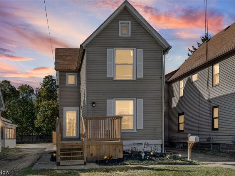 366 Oberlin Avenue, Lorain, OH 44052 Photo 1
