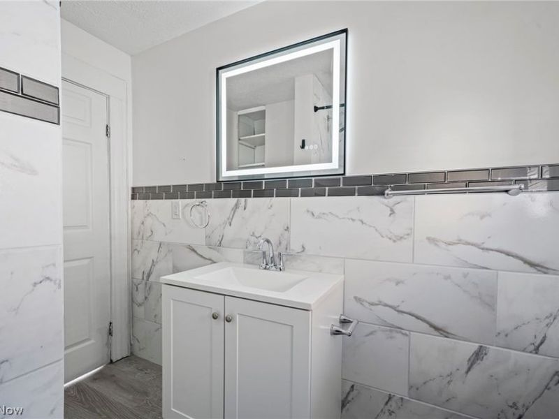 366 Oberlin Avenue, Lorain, OH 44052 Photo 30