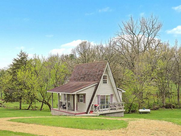 65 Galena Oaks Drive, ELIZABETH, IL 61028