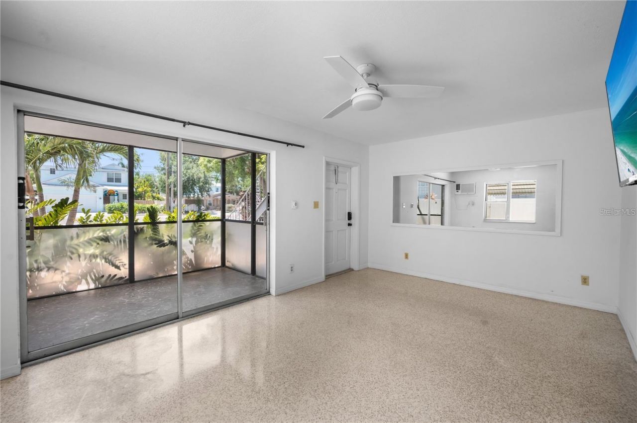 1739 Siesta Drive, Sarasota, FL 34239 Photo
