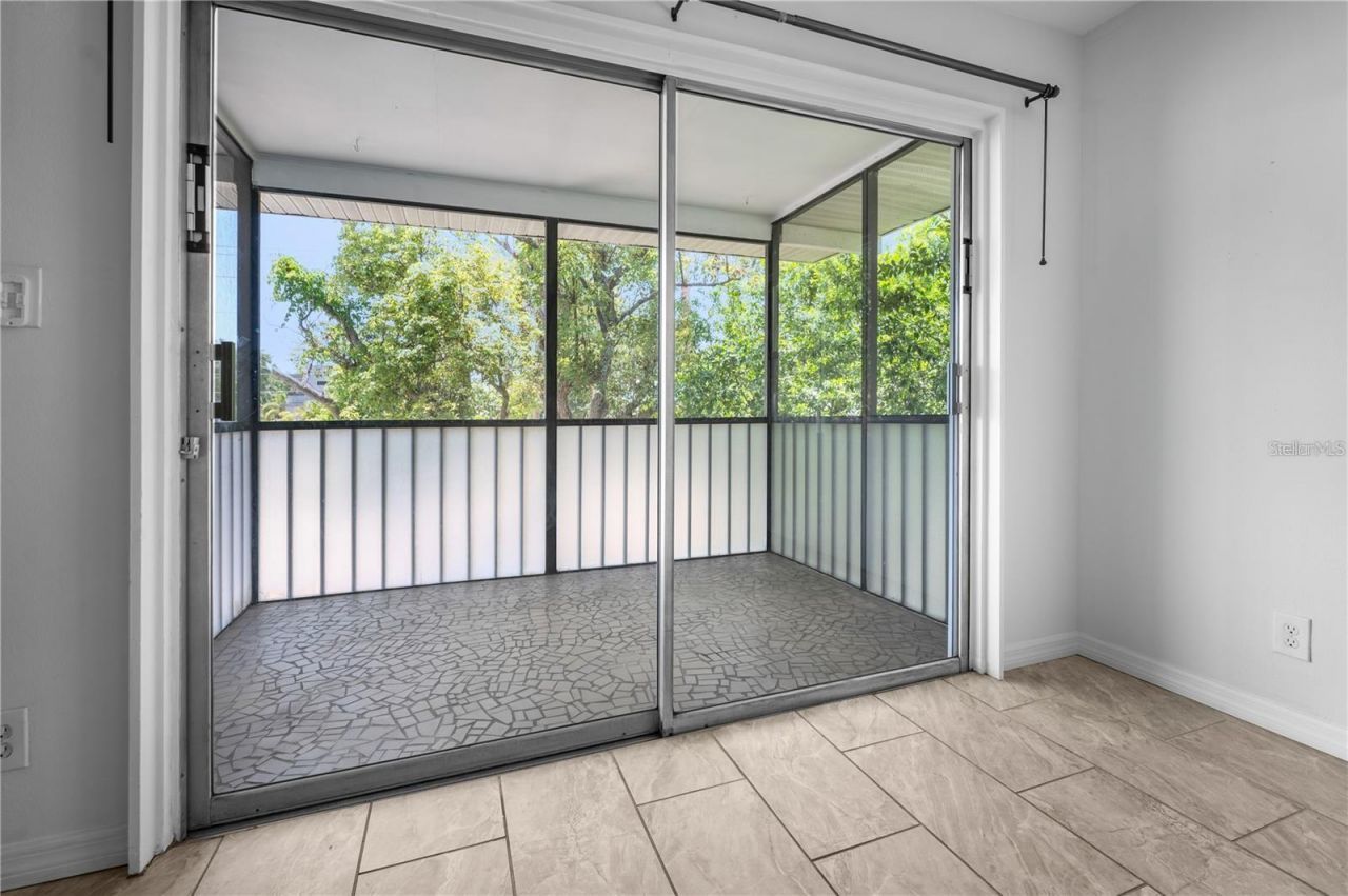 1739 Siesta Drive, Sarasota, FL 34239 Photo