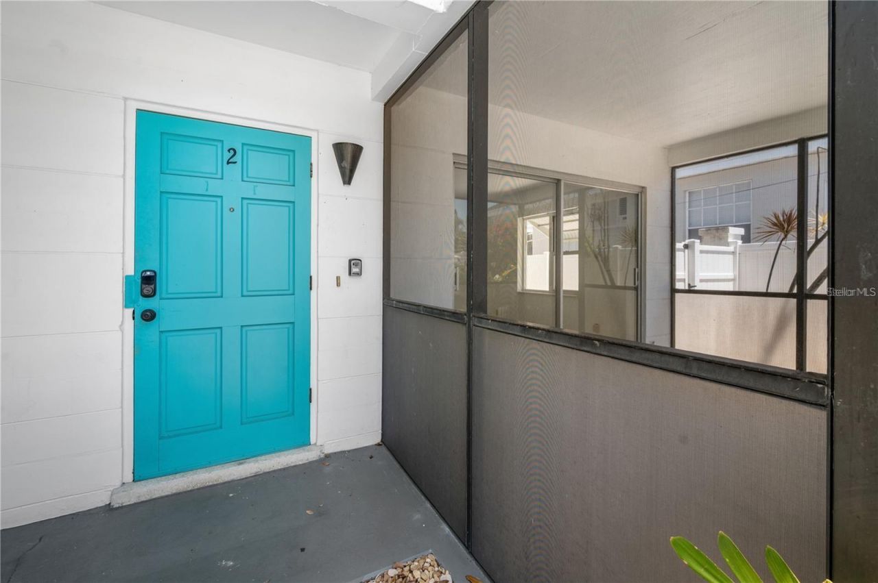 1739 Siesta Drive, Sarasota, FL 34239 Photo