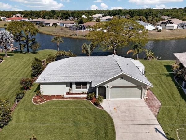 289 MACARTHUR DRIVE , PORT CHARLOTTE, FL 33954
