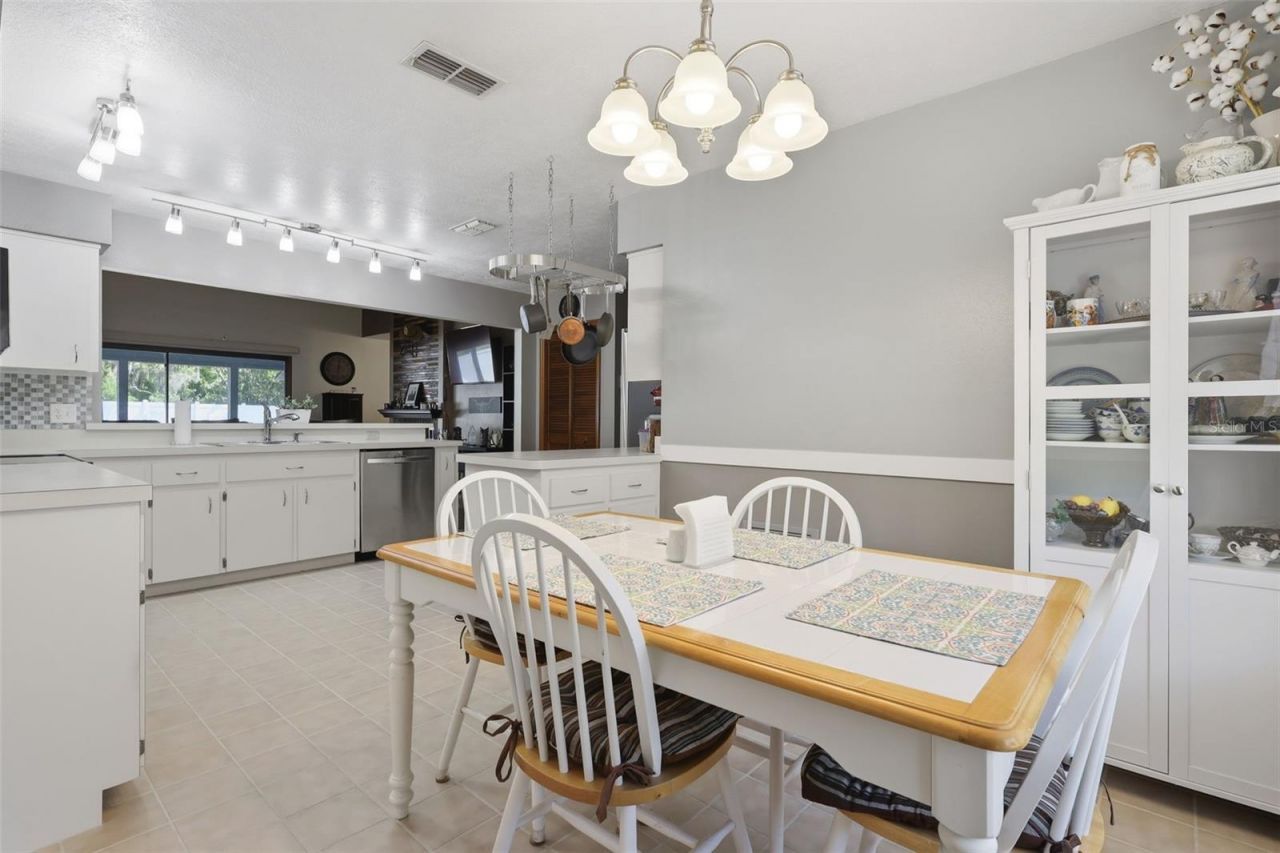 168 Community Drive , Debary, FL 32713 Photo