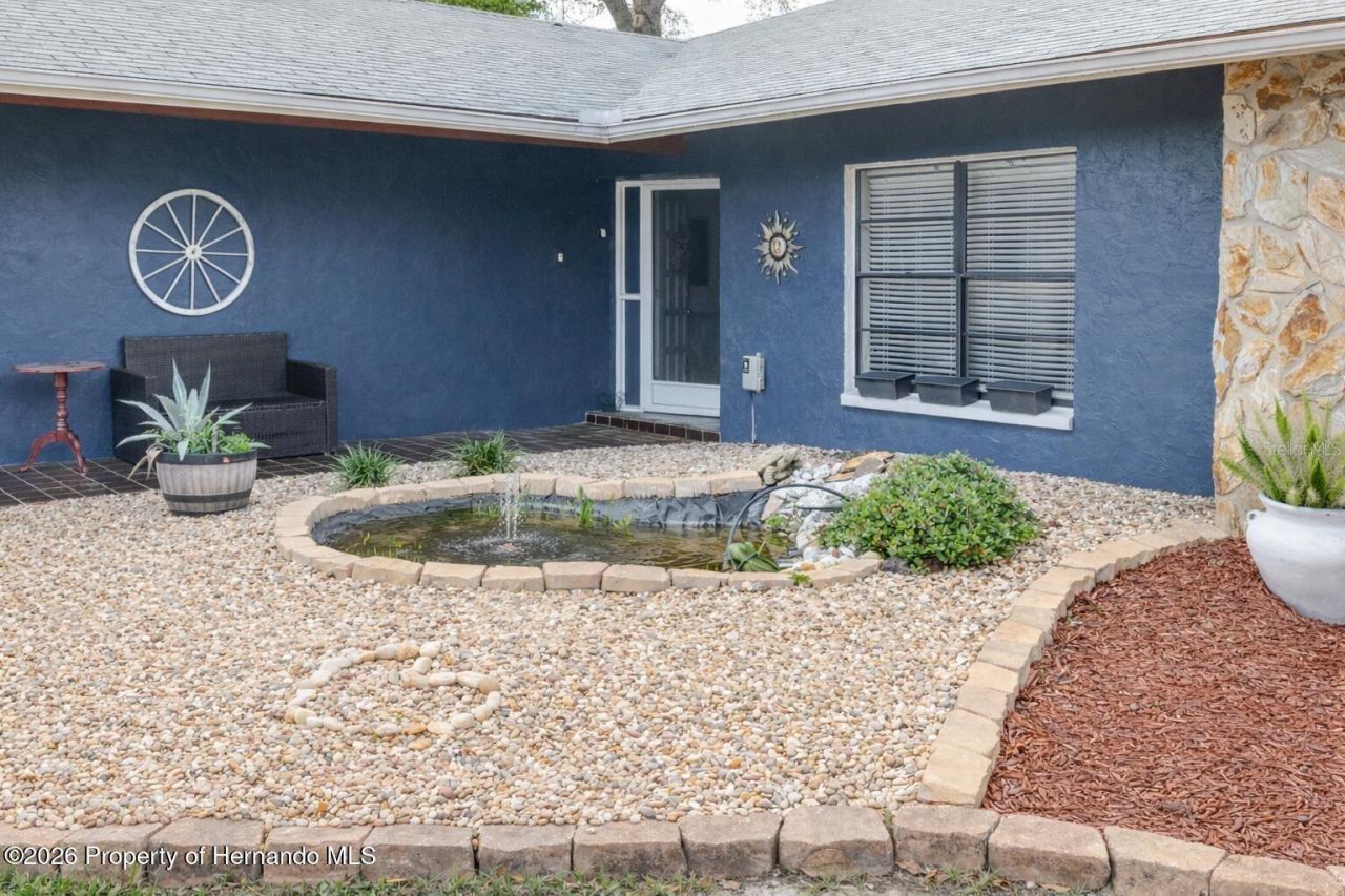 9027 Bonnet Way , Weeki Wachee, FL 34613 Photo