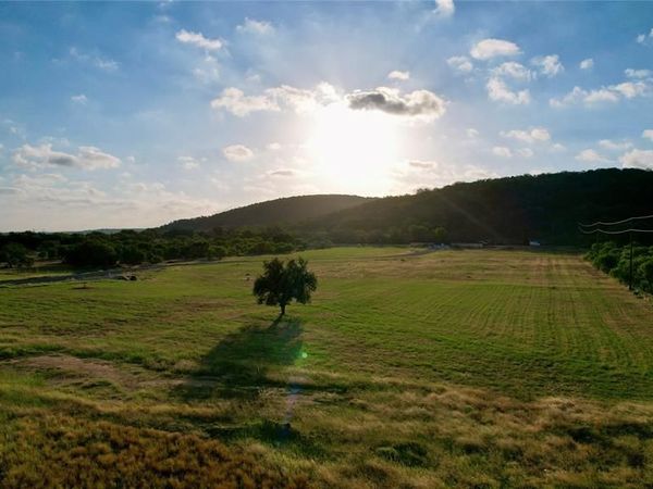 125 Lone Oak DR , Burnet, TX 78611