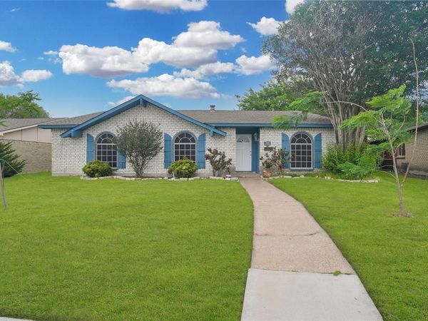 5161 Bartlett Drive, The Colony, TX 75056