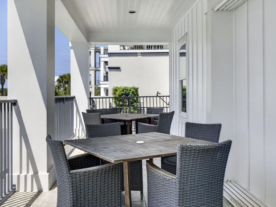Property Image 100