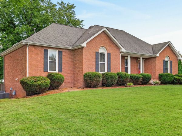 403 Tranquill Ln, Clarksville, TN 37043