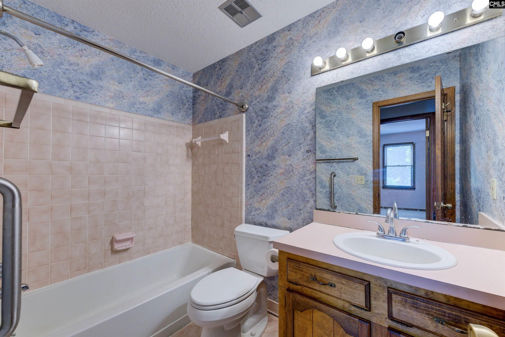 25 Baldur Court  Photo 14