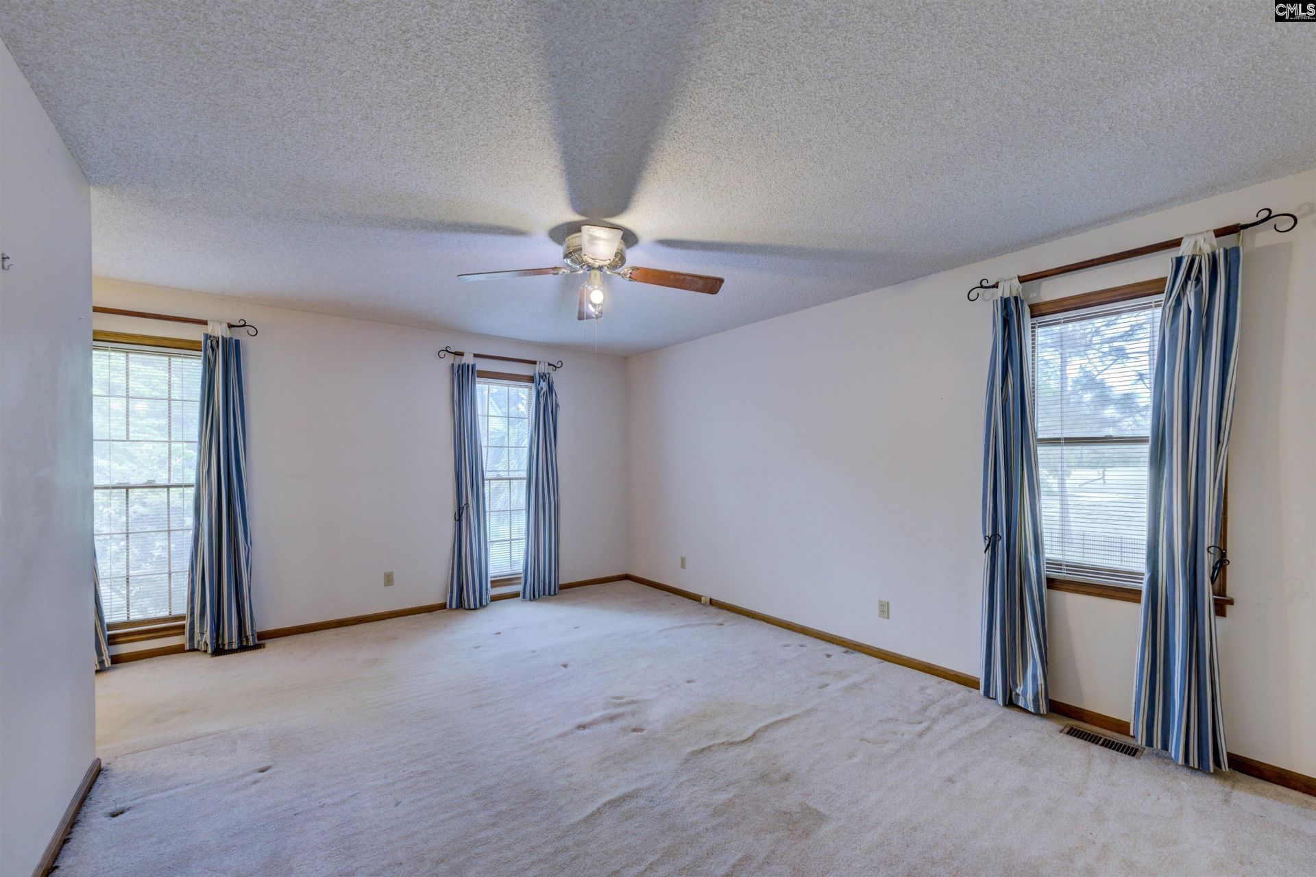 25 Baldur Court  Photo 16