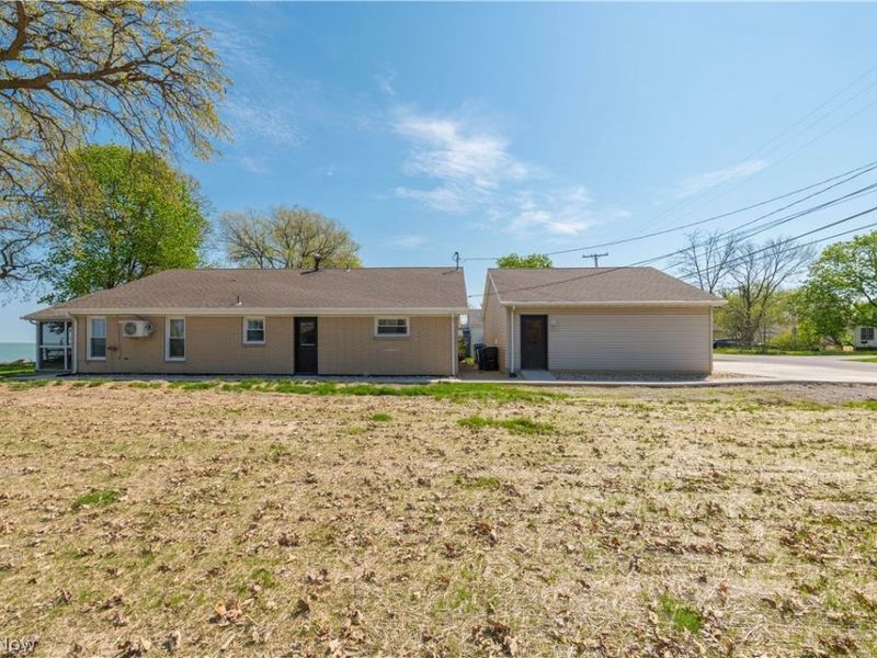 3844 Edgewater Drive, Vermilion, OH 44089 Photo 3