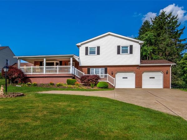 571 Seventh St, Sharpsville, PA 16150