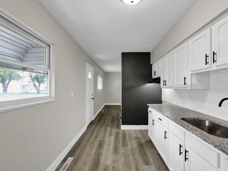 1236 Grovewood Drive , Columbus, OH 43207 Photo 12