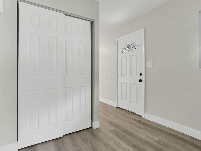 1236 Grovewood Drive , Columbus, OH 43207 Photo 6