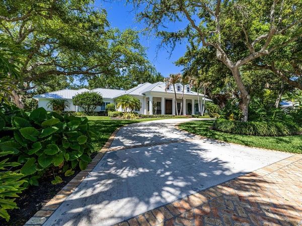 705 Painted Bunting Lane, Vero Beach, FL 32963