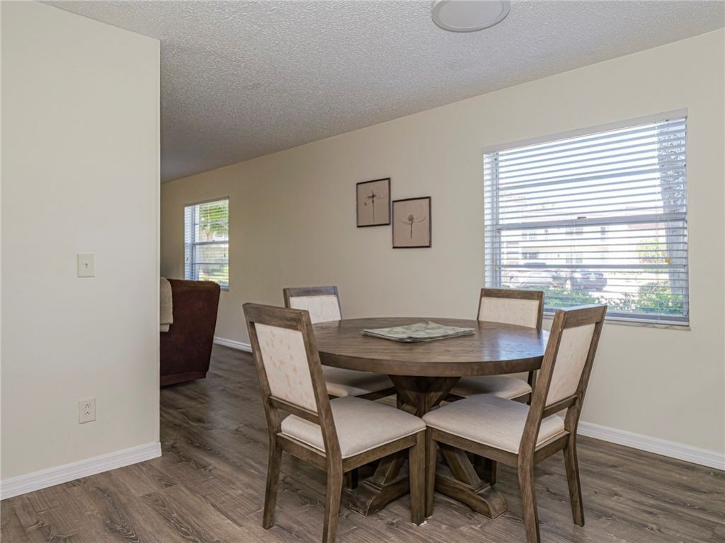 28 Pine Arbor Lane, Unit 101, Vero Beach, FL 32962 Photo