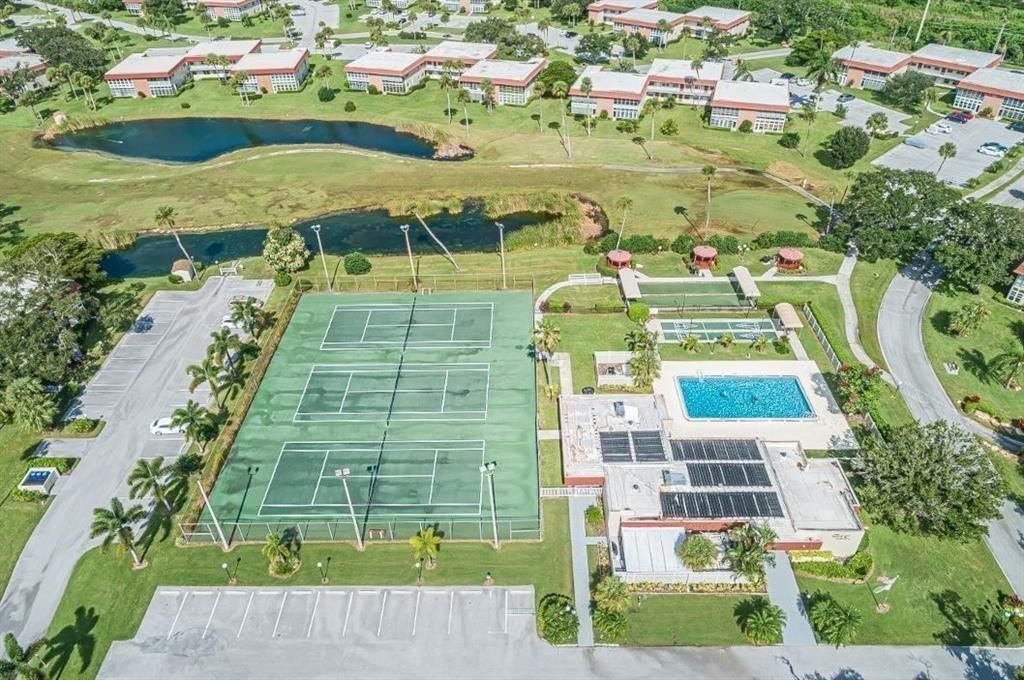 28 Pine Arbor Lane, Unit 101, Vero Beach, FL 32962 Photo