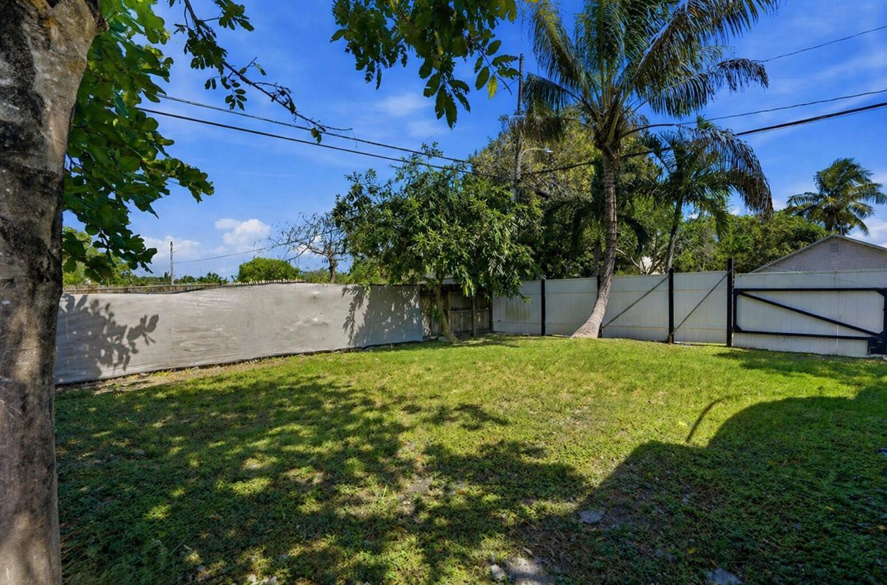 1100 NW 3rd Avenue, Unit 1-2, Fort Lauderdale, FL 33311 Photo