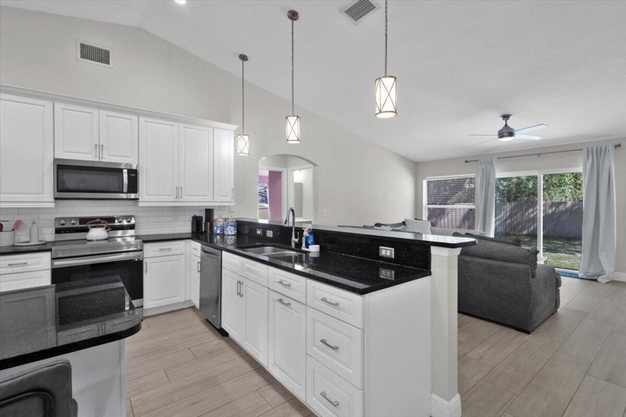 538 SW Comet Terrace, Port Saint Lucie, FL 34953 Photo