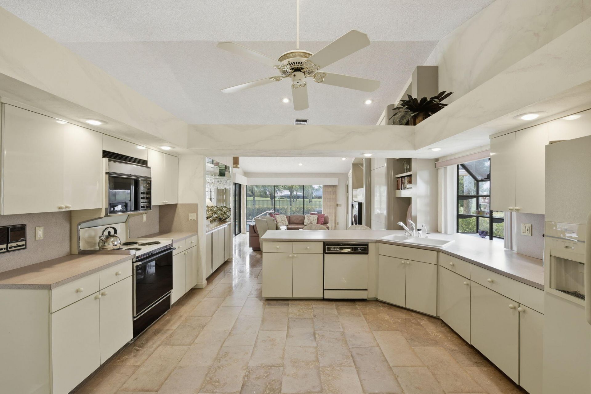 10330 Silver Lake Drive, Boca Raton, FL 33428 Photo