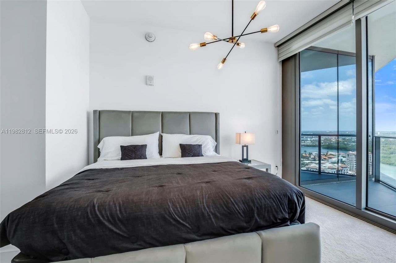 15701 Collins Ave, Unit 2903, Sunny Isles Beach, FL 33160 Photo