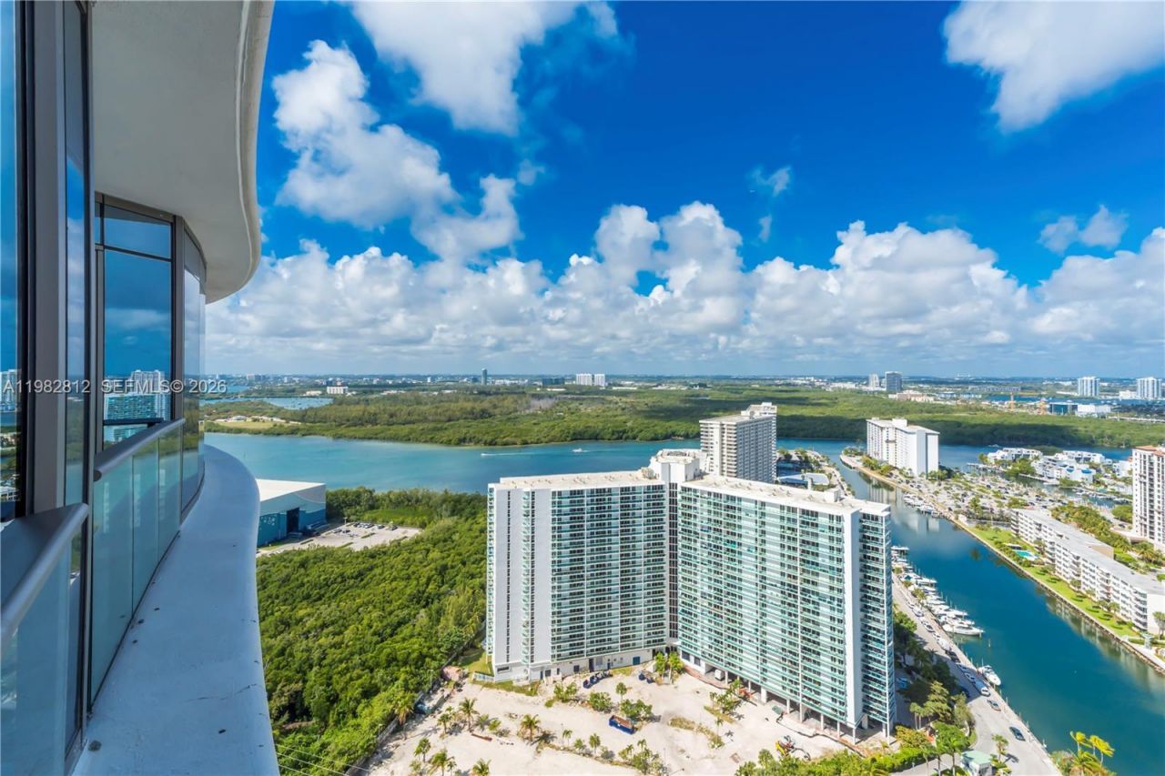 15701 Collins Ave, Unit 2903, Sunny Isles Beach, FL 33160 Photo