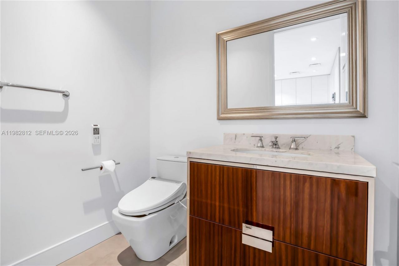 15701 Collins Ave, Unit 2903, Sunny Isles Beach, FL 33160 Photo