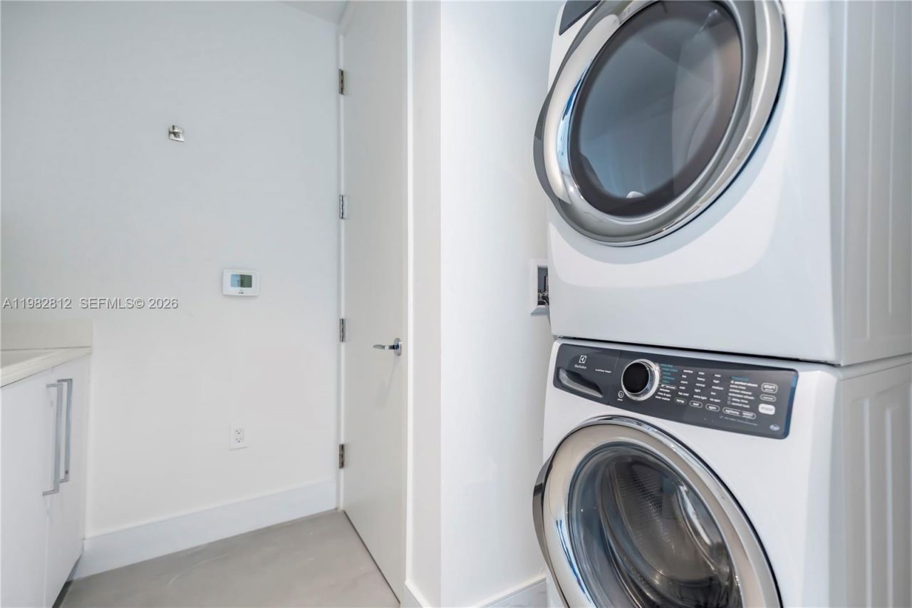 15701 Collins Ave, Unit 2903, Sunny Isles Beach, FL 33160 Photo