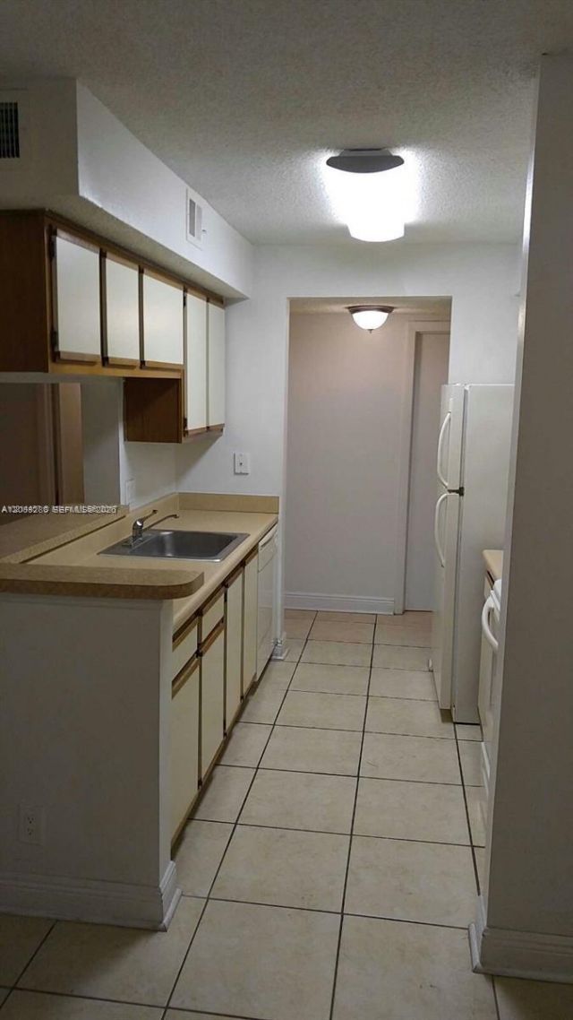 5646 Rock Island Rd , Unit 205, Tamarac, FL 33319 Photo