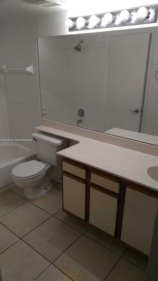 5646 Rock Island Rd , Unit 205, Tamarac, FL 33319 Photo