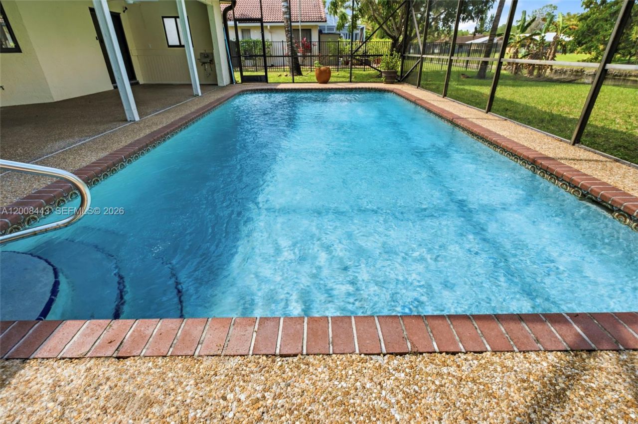 1768 NW 97th Ter, Coral Springs, FL 33071 Photo