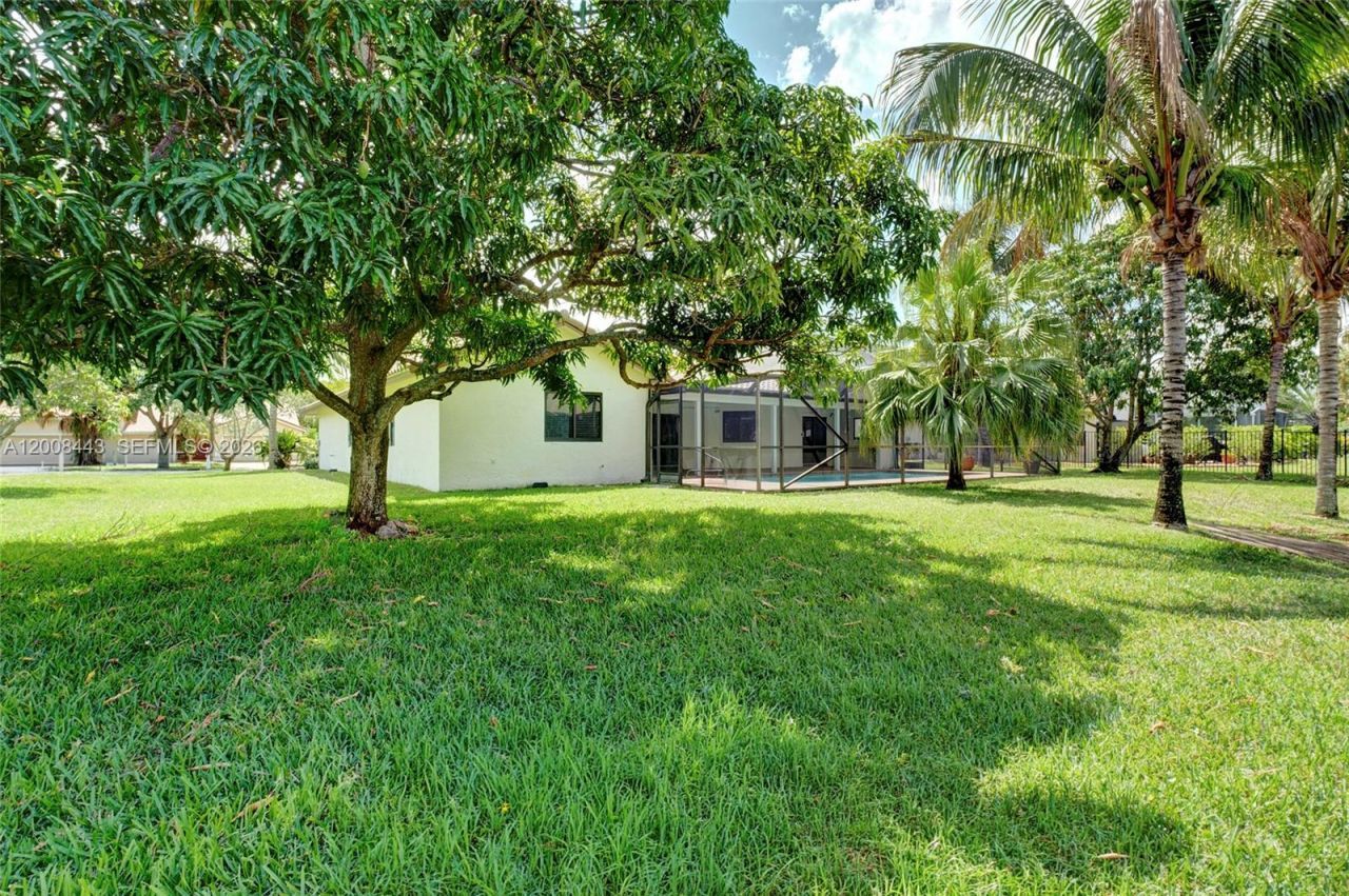 1768 NW 97th Ter, Coral Springs, FL 33071 Photo
