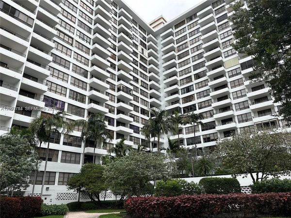 600 Three Islands Blvd, Unit 1402, Hallandale Beach, FL 33009