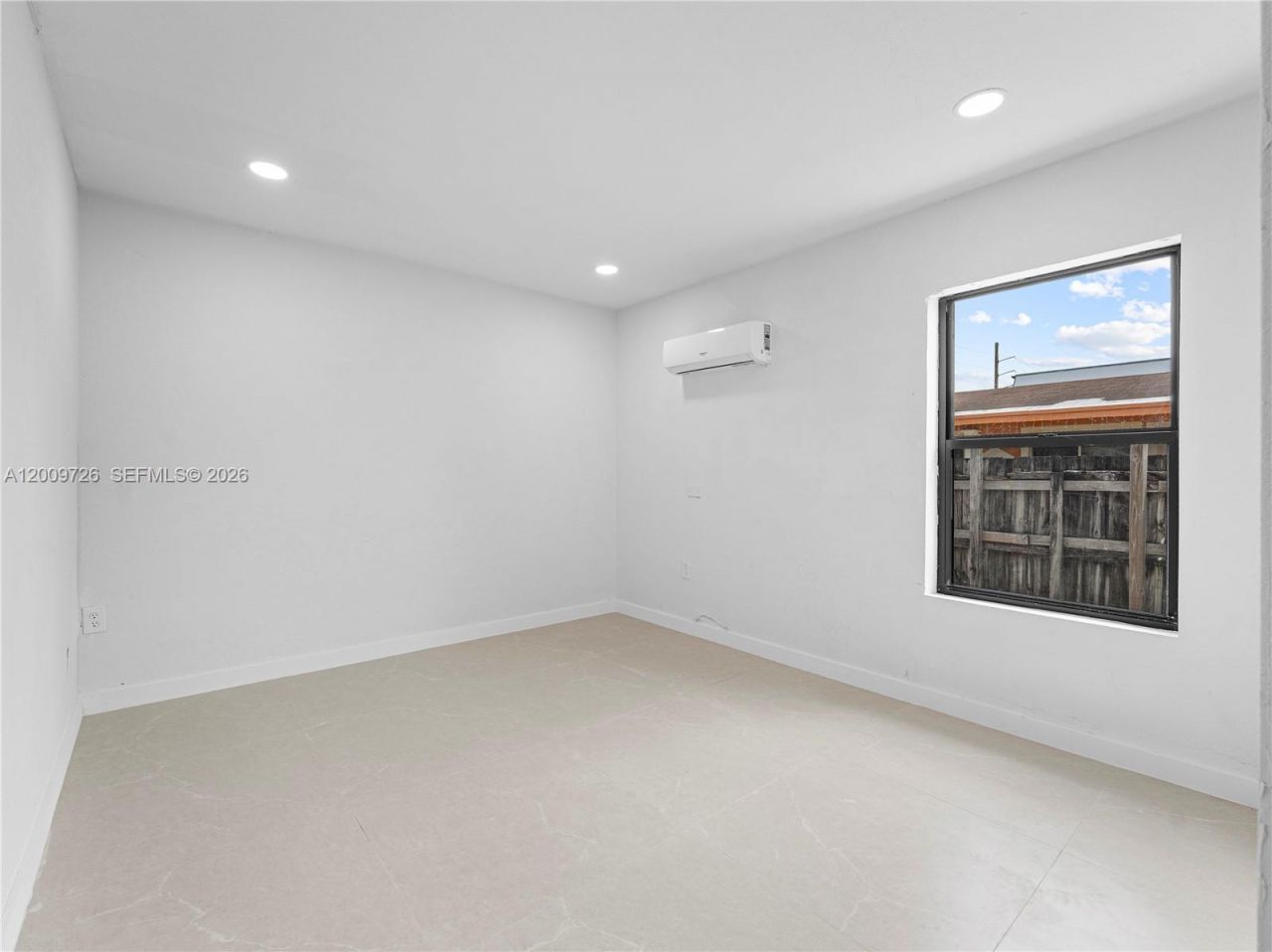 1370 W 29th St, Unit A, Hialeah, FL 33012 Photo