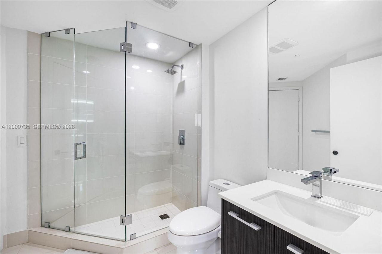 45 SW 9th St , Unit 1508, Miami, FL 33130 Photo