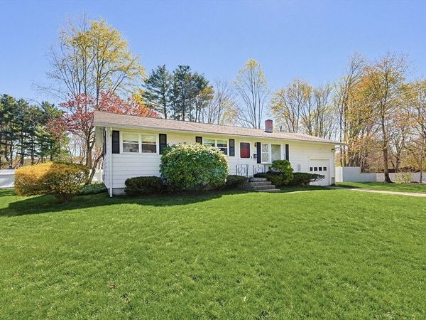11 Regal St, Holliston, MA 01746