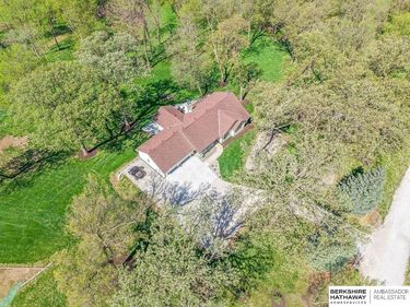 19337 Shadow Avenue , Honey Creek, IA 51542