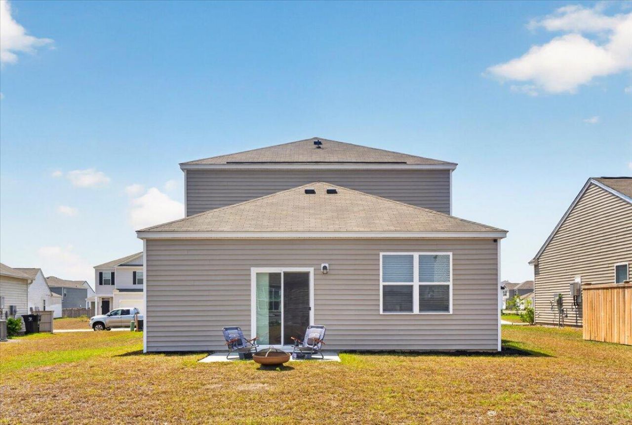 218 Watersglen Drive Photo 36