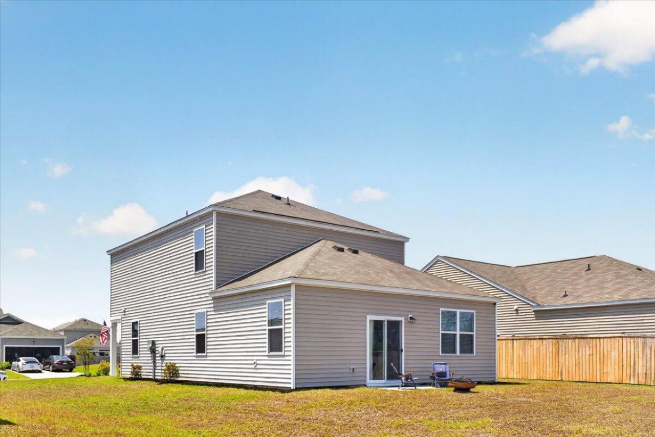 218 Watersglen Drive Photo 38