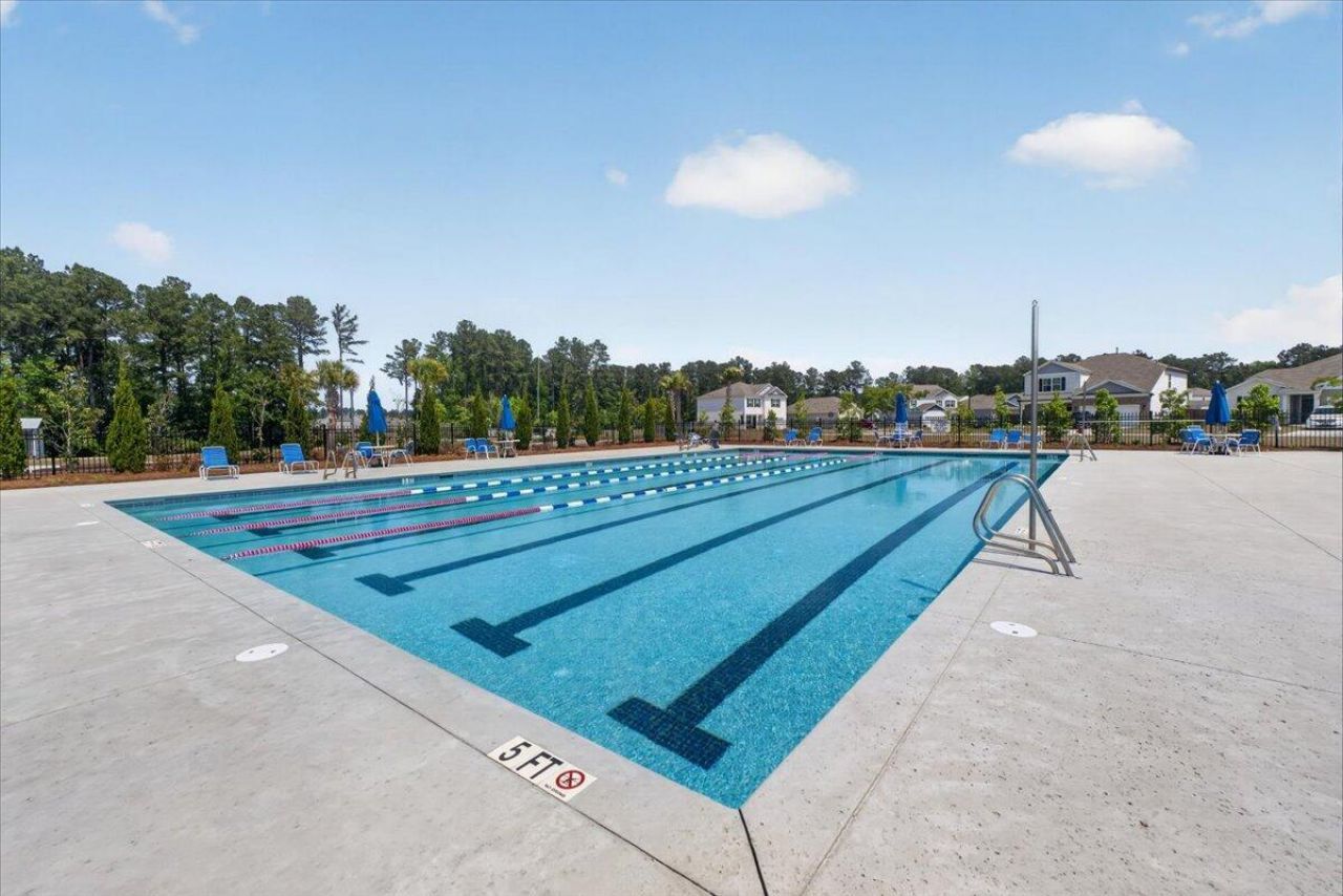 218 Watersglen Drive Photo 40