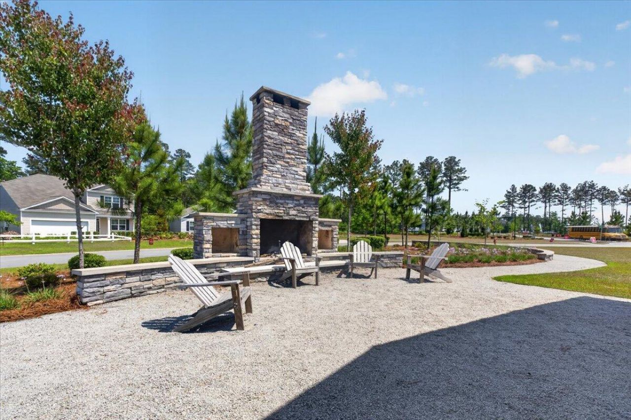 218 Watersglen Drive Photo 42