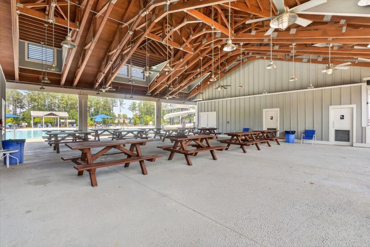 218 Watersglen Drive Photo 42