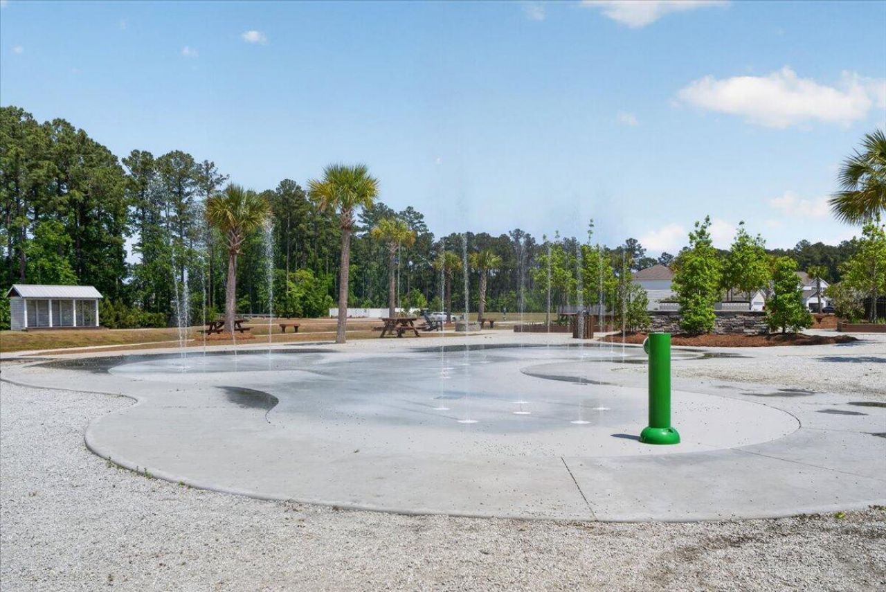 218 Watersglen Drive Photo 44